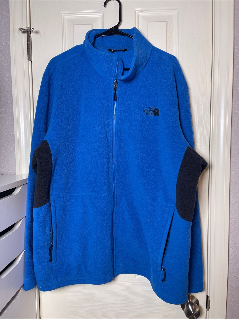 The North Face Men's Royal Blue Fleece Jacket with Black Elbow Panels